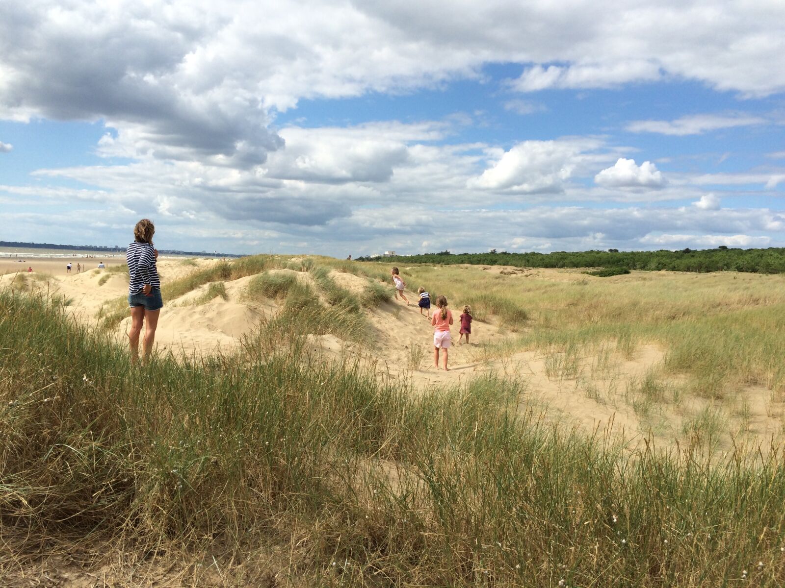 iPhone 5s back camera 4.15mm f/2.2 sample photo. Dune, holiday, family photography
