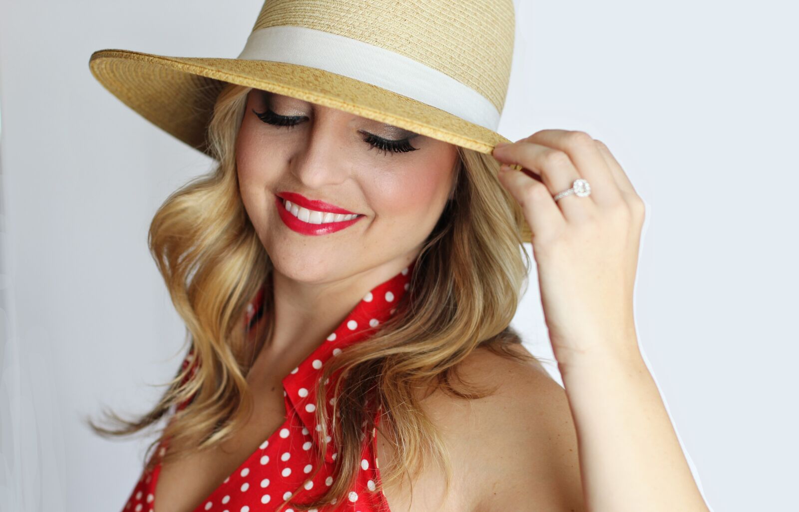 Canon EF 50mm F1.4 USM sample photo. Pretty girl, polka dot photography