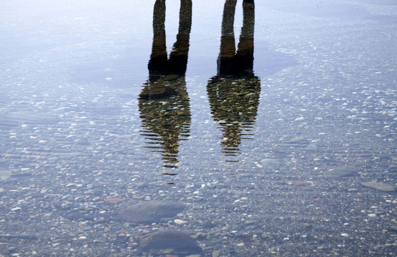Canon EOS 5D sample photo. Reflection, shadow, gravel photography