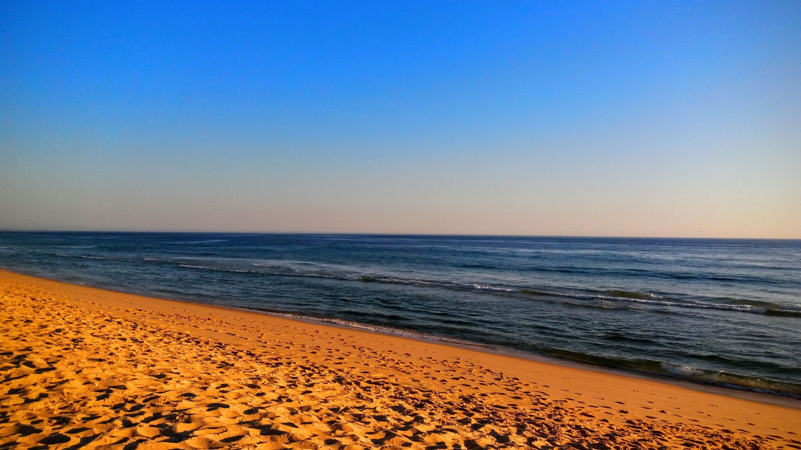 Samsung Galaxy J5 sample photo. Beach, blue, sol photography