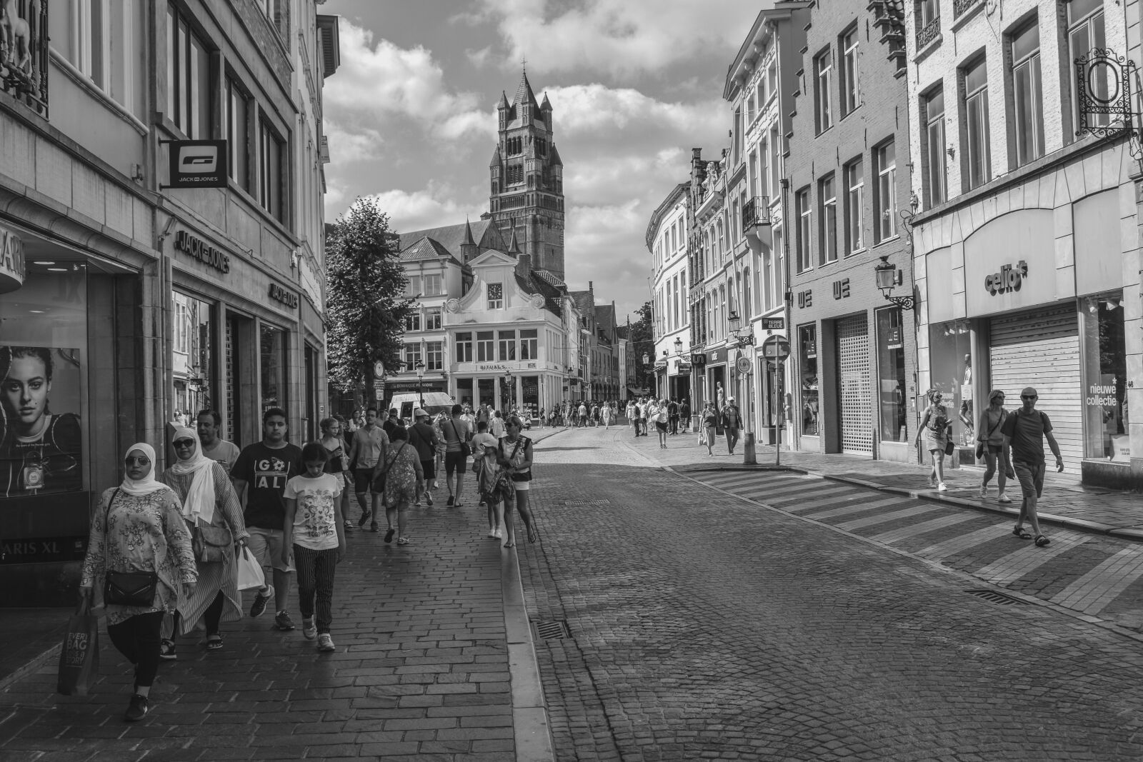 Nikon D3300 sample photo. Brugge, street, buildings photography