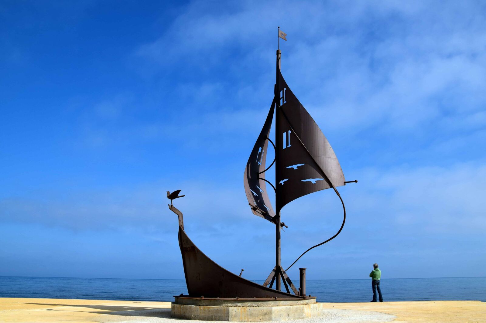 Nikon D3300 sample photo. Sculpture, summer, water, ocean photography