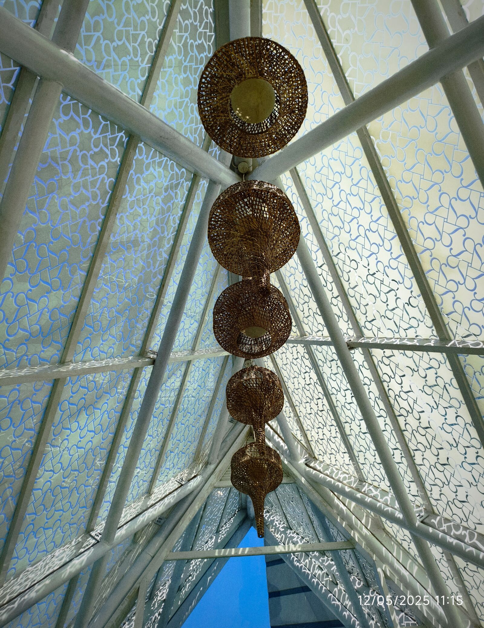 Xiaomi POCO X7 Pro sample photo. Rattan lamp housing 01 photography