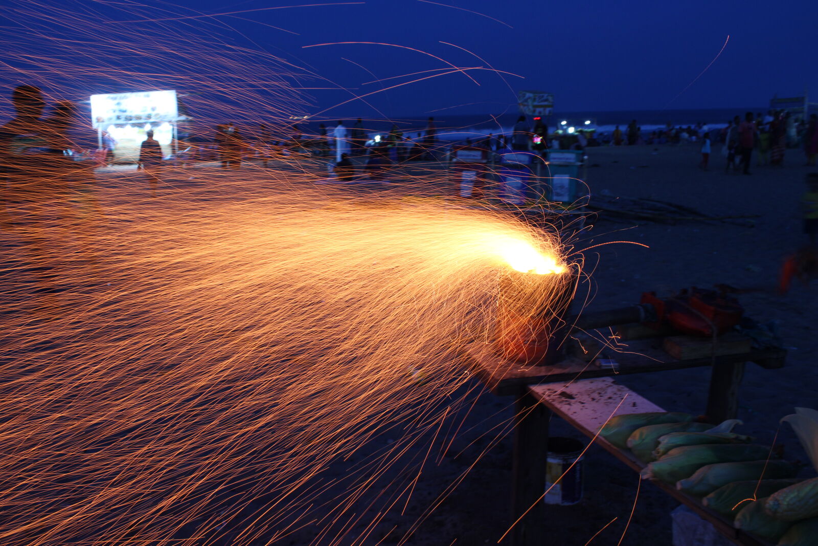 Canon EOS 700D (EOS Rebel T5i / EOS Kiss X7i) sample photo. Corn, flame photography