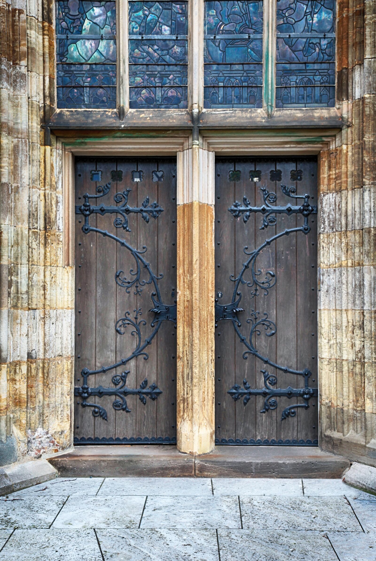 Canon EOS 5D Mark II sample photo. Door, old, oak photography