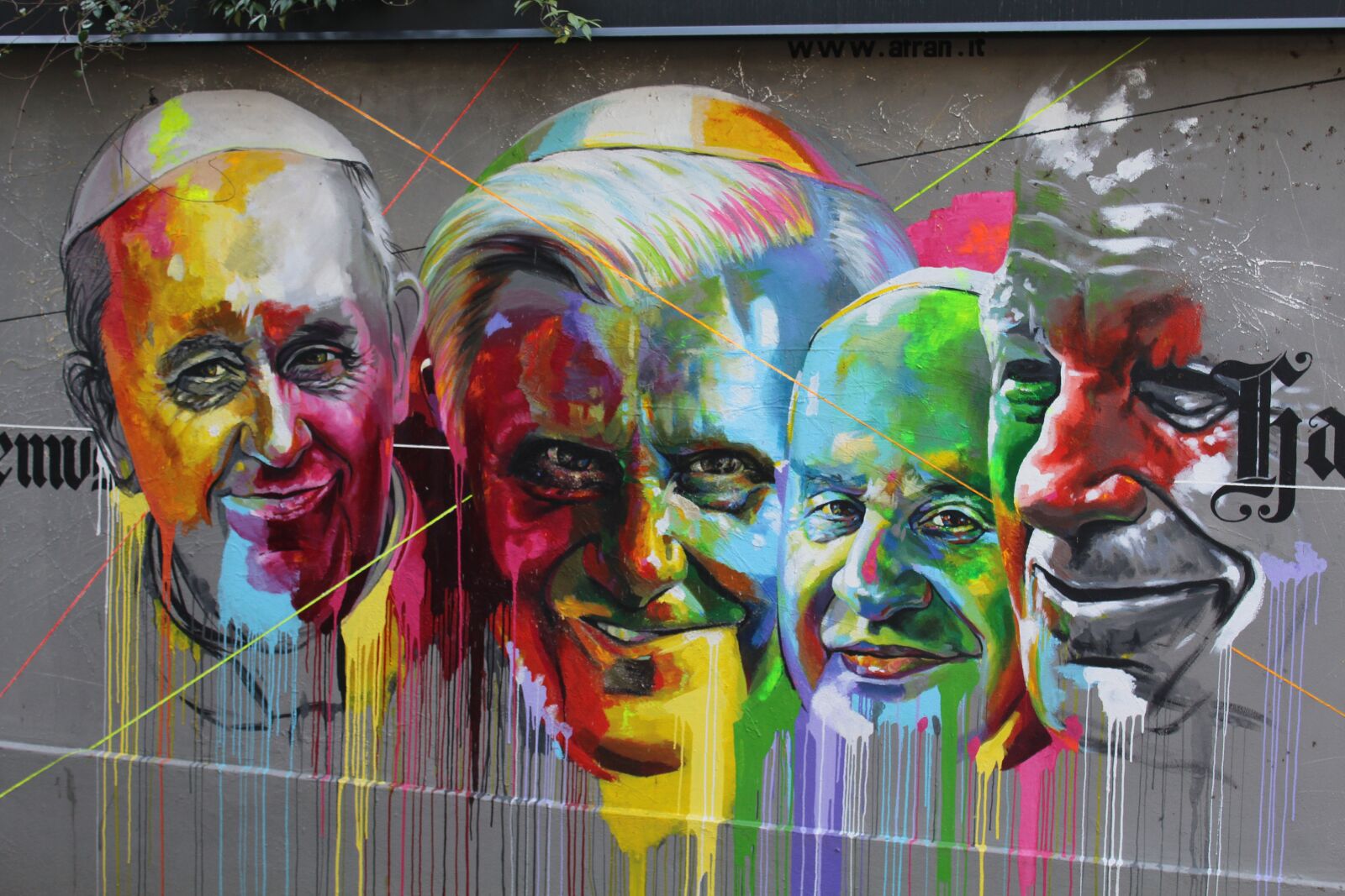 Canon EOS 1200D (EOS Rebel T5 / EOS Kiss X70 / EOS Hi) sample photo. Murals, pope pope paul photography