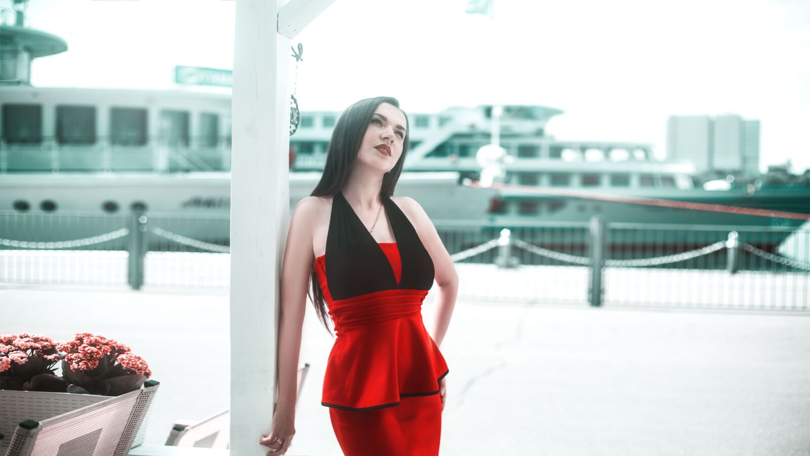 Canon EOS 5D Mark III sample photo. Girl, in a red photography