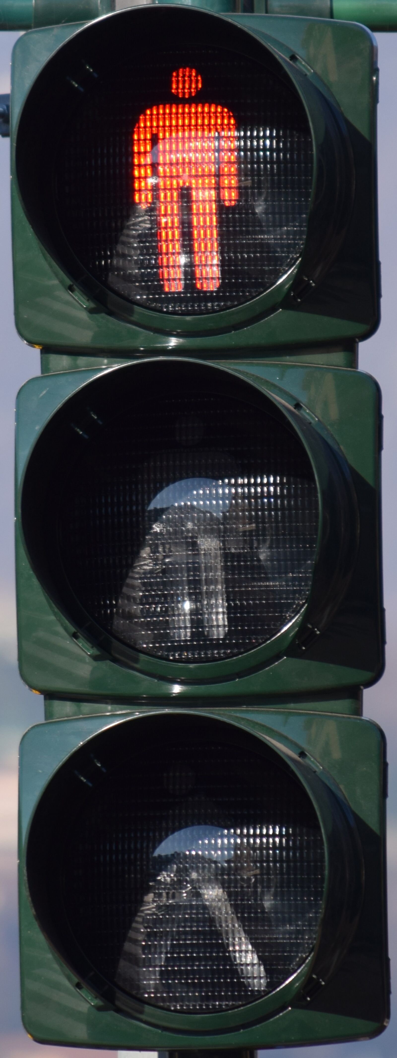 Nikon D3300 sample photo. Traffic light, red, stop photography