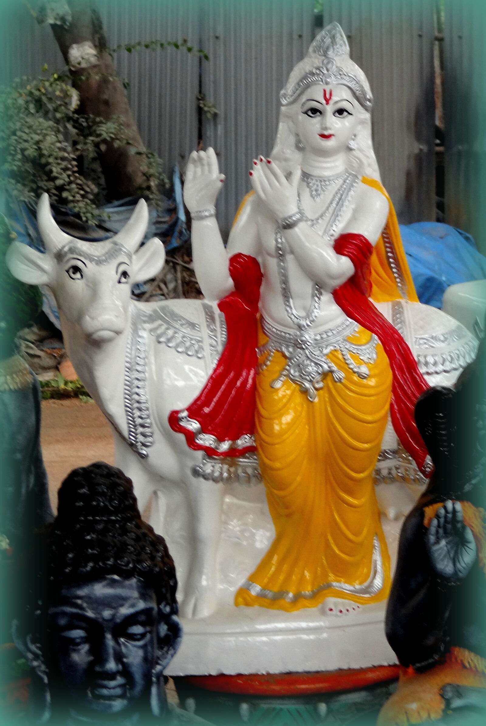 Sony Cyber-shot DSC-HX9V sample photo. Statue, of, indoors photography