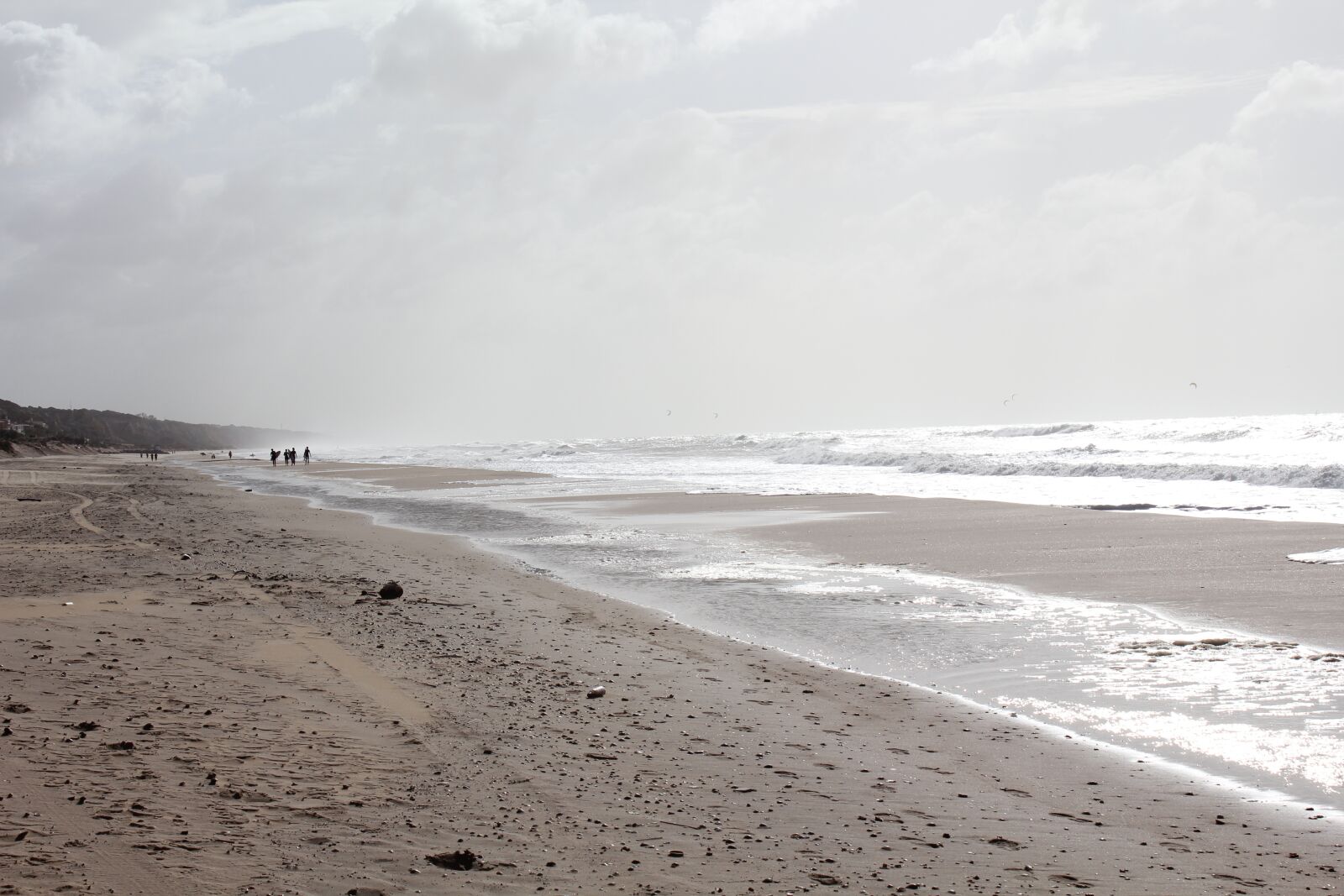 Canon EOS 550D (EOS Rebel T2i / EOS Kiss X4) sample photo. Beach, winter, water photography