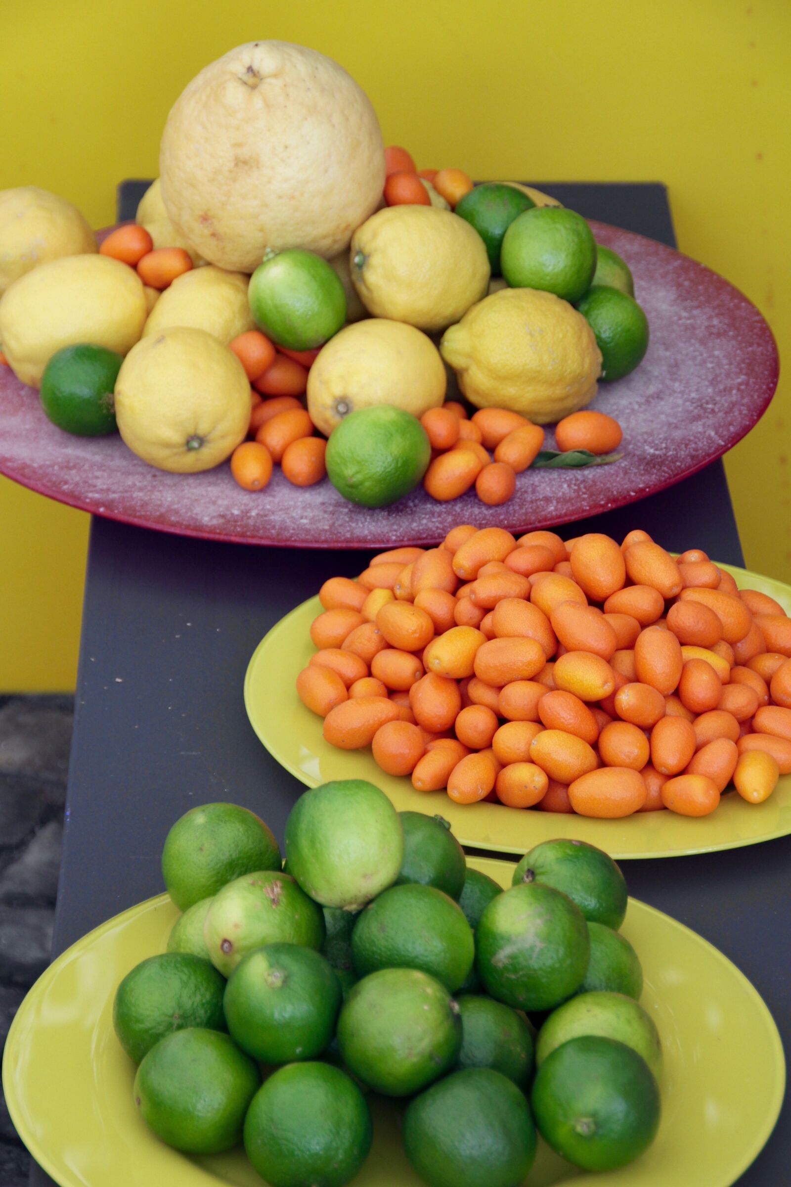 Canon EOS 60D sample photo. Citrus fruits, plate, lime photography
