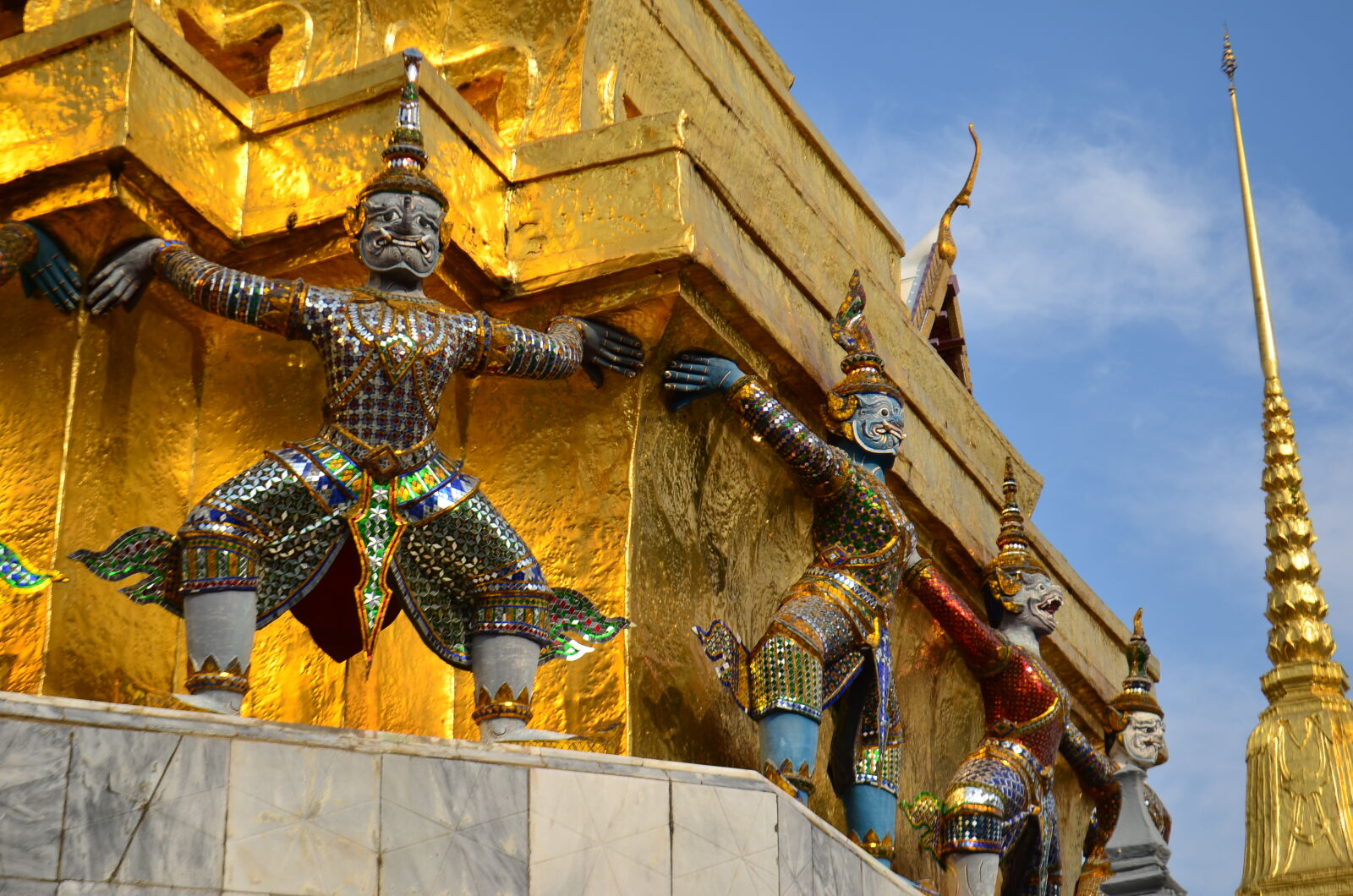 Nikon D5100 sample photo. Asia, bangkok, gold, golden photography