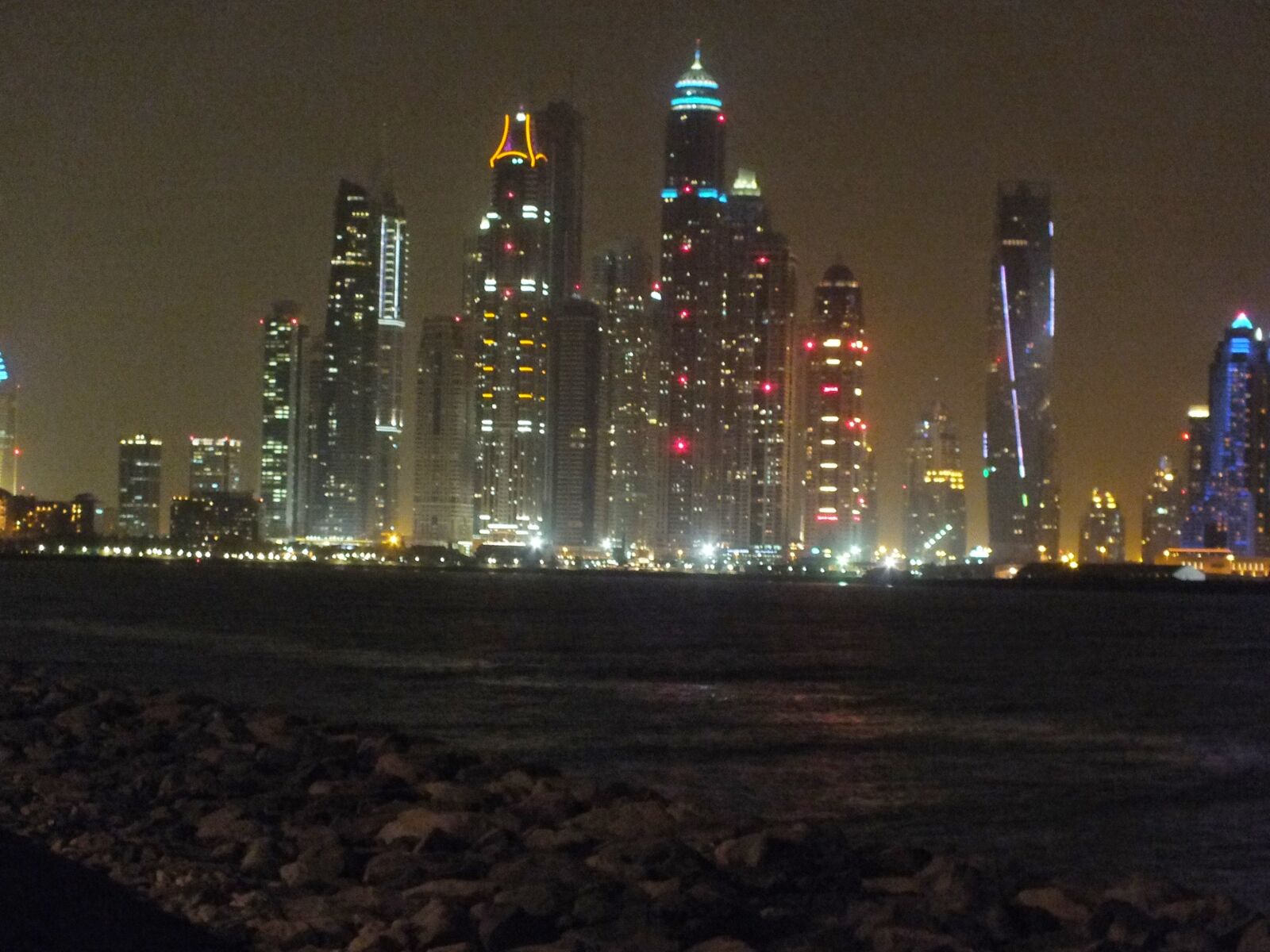 Fujifilm FinePix HS25EXR sample photo. Dubai, night, life photography