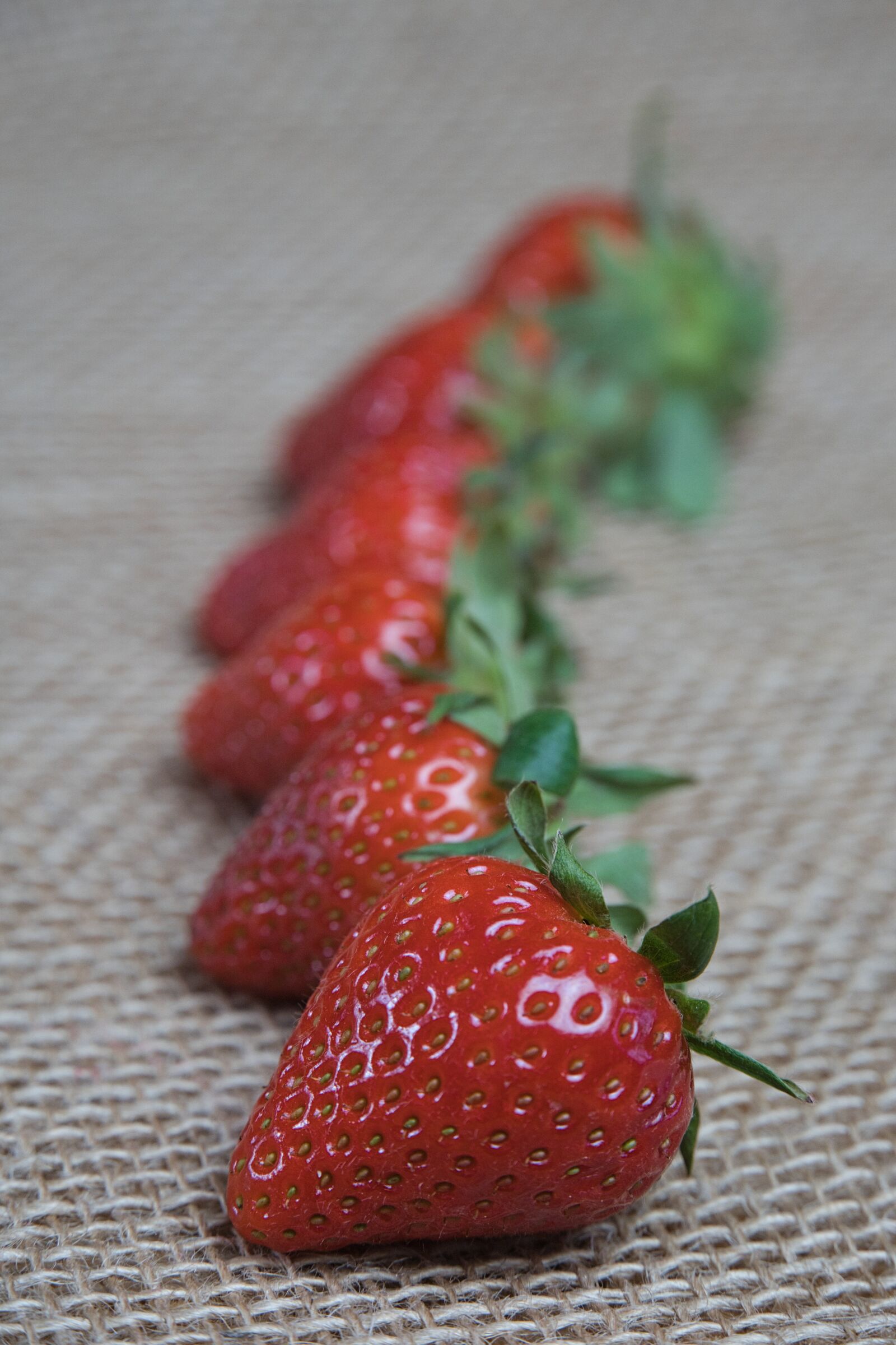 Sony a6400 sample photo. Strawberries, vitamins, fruit photography