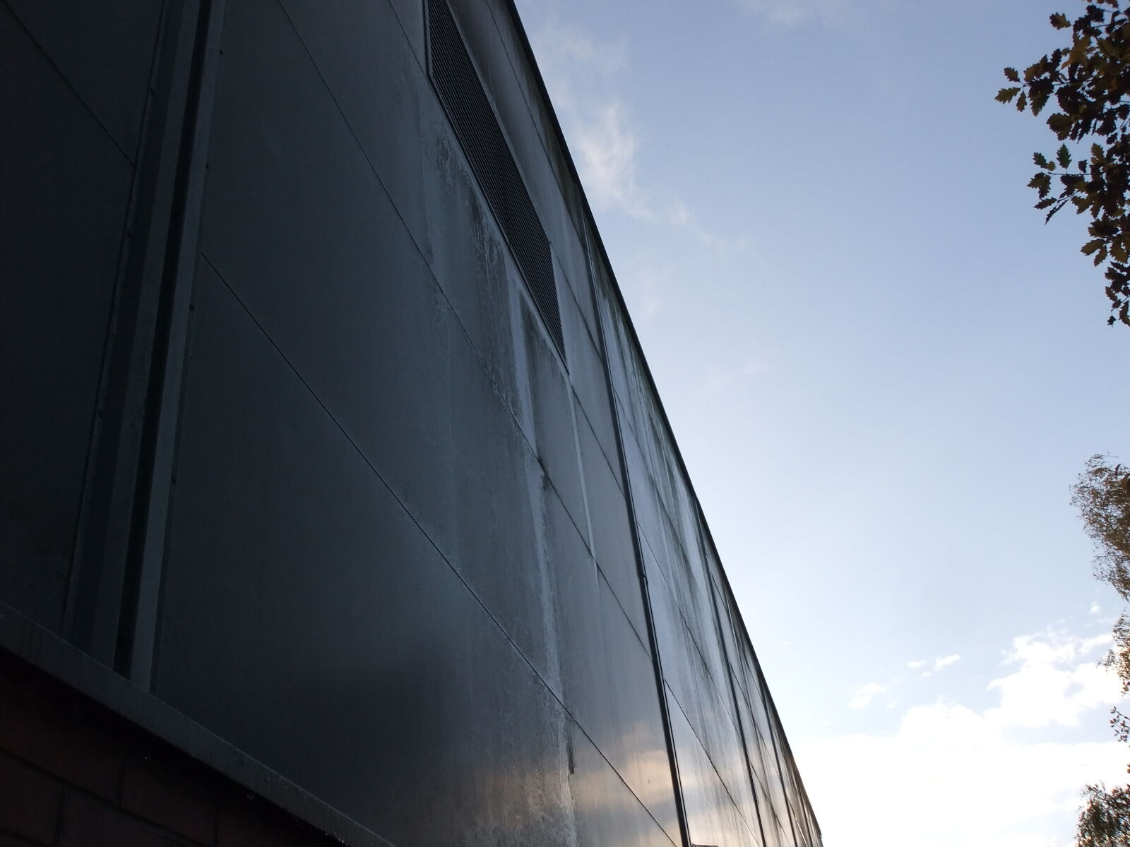 FujiFilm FinePix Z800EXR (FinePix Z808EXR) sample photo. Building wall photography