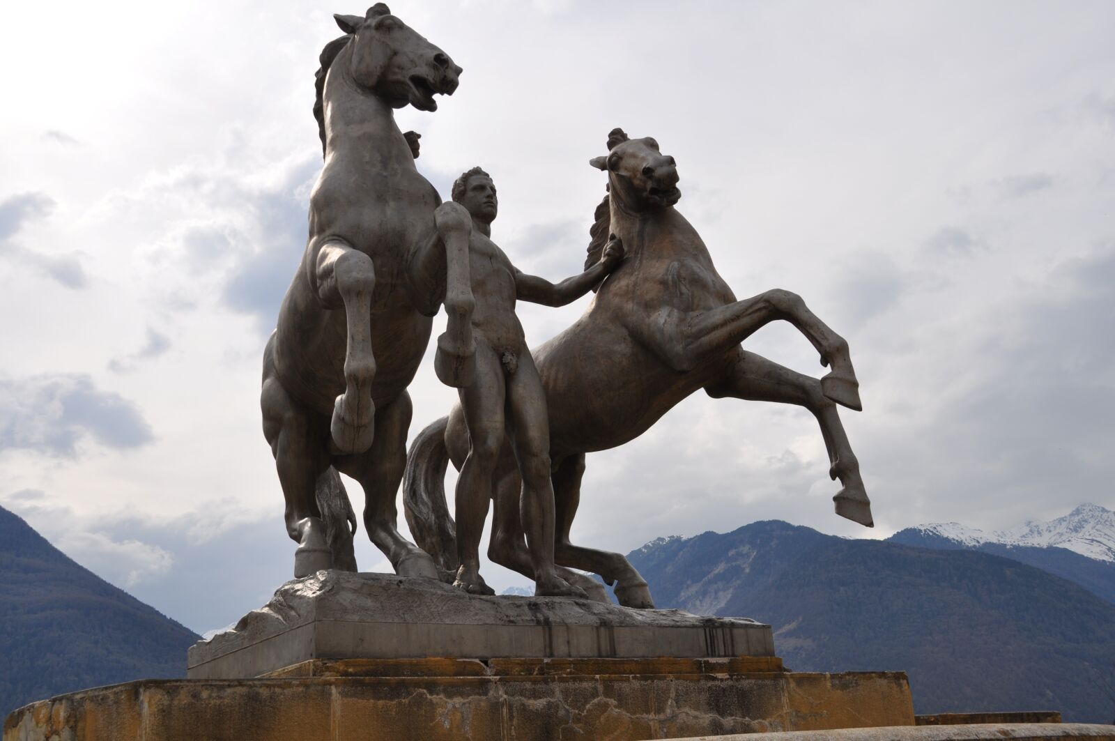 Nikon D5000 sample photo. Sculpture, statue, travel photography