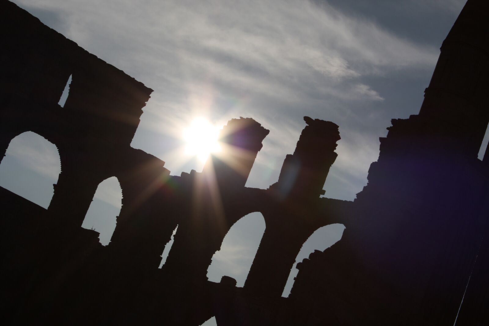 Canon EOS 450D (EOS Rebel XSi / EOS Kiss X2) sample photo. Moody, ruins, dramatic photography