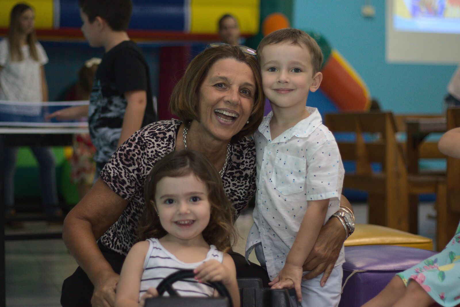 Canon EF 50mm F1.8 II sample photo. Love, friends, family photography