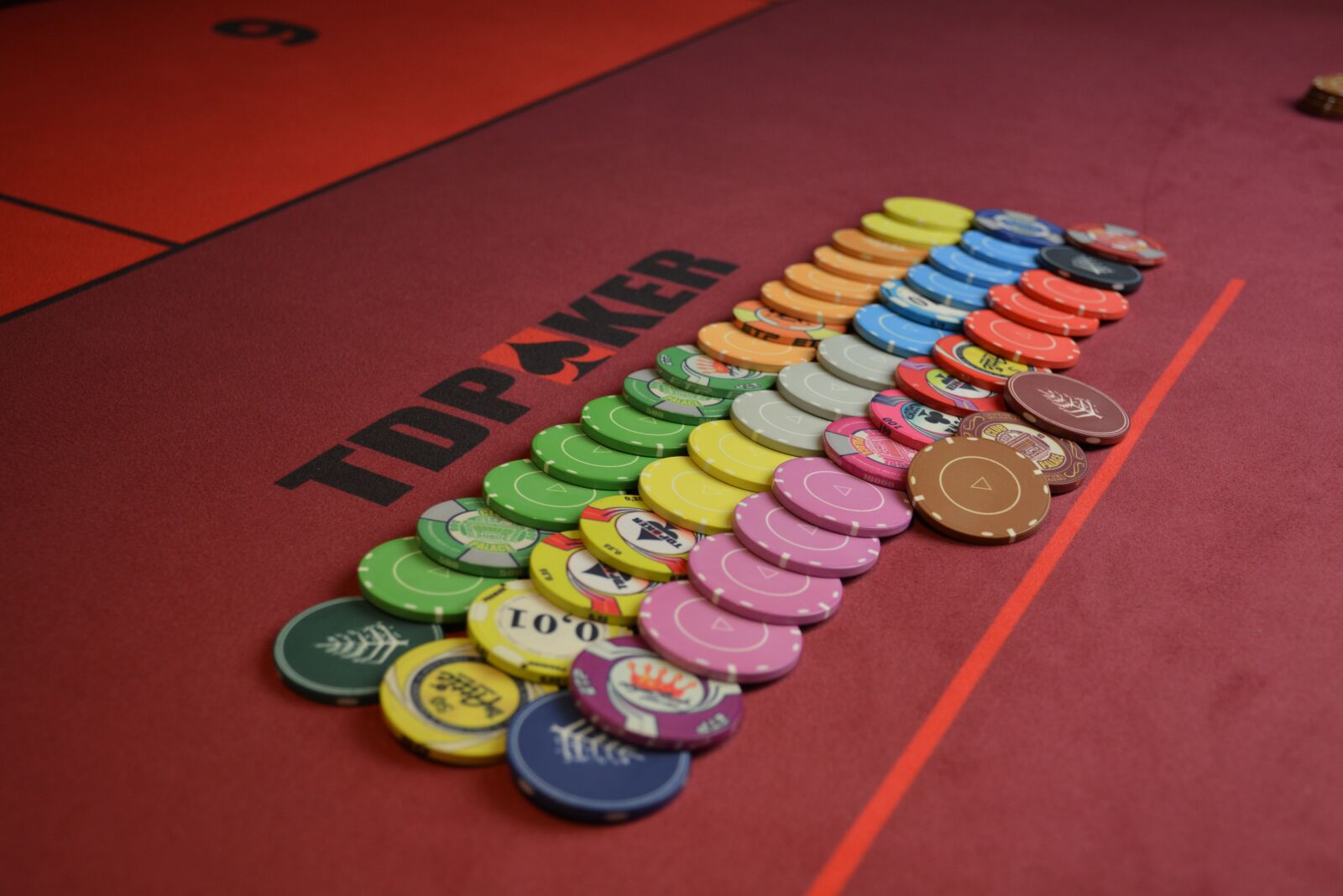 Nikon D5200 sample photo. Poker, art culosdepoker, briefcase photography