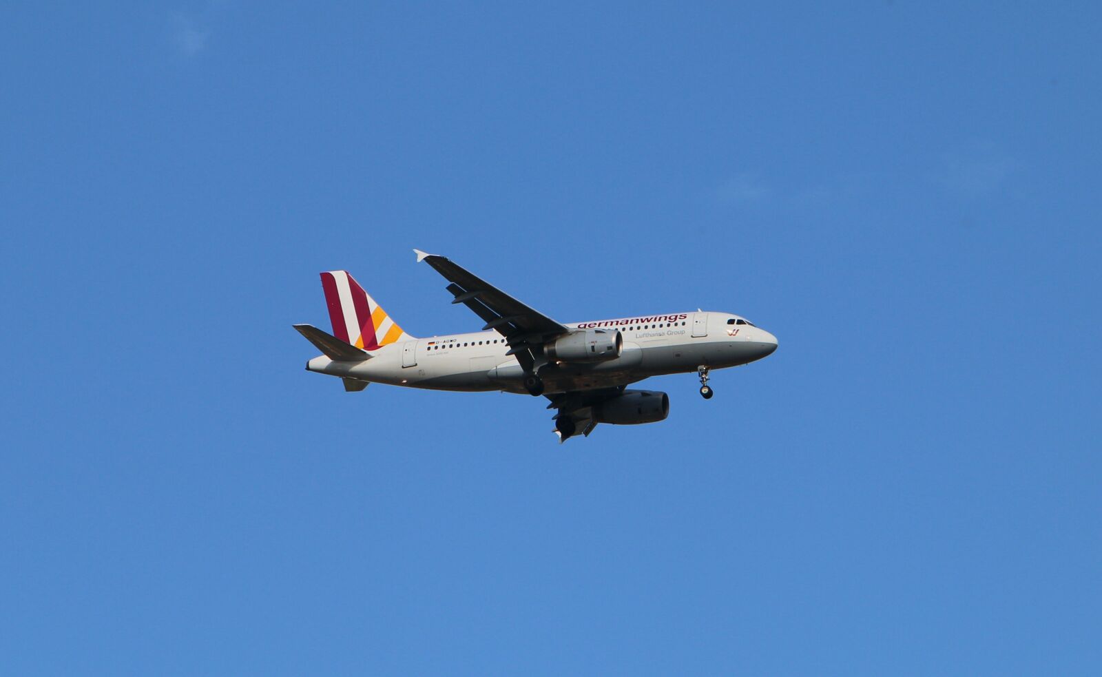 Canon EOS 70D sample photo. Aircraft, flyer, flying photography