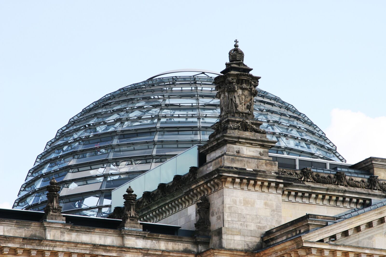 Canon EOS 20D sample photo. Bundestag, berlin, building photography