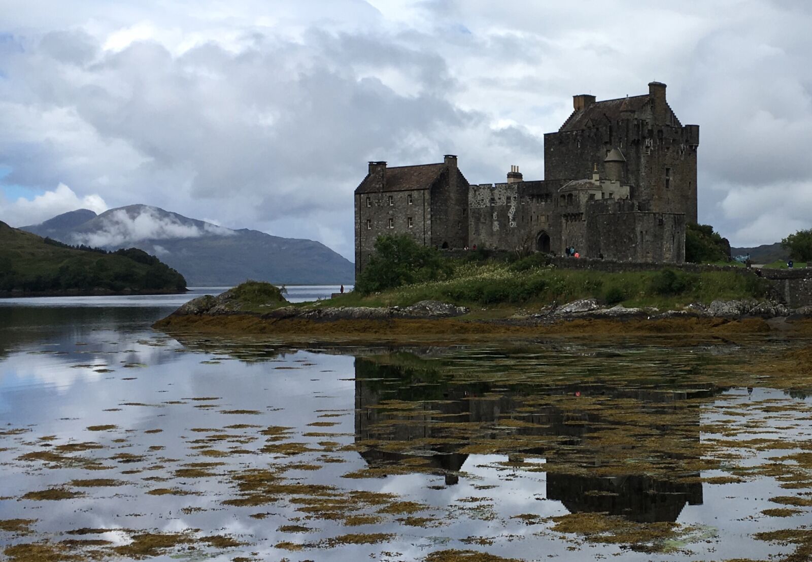 Apple iPhone SE sample photo. Eilean donan, scotland, stunning photography
