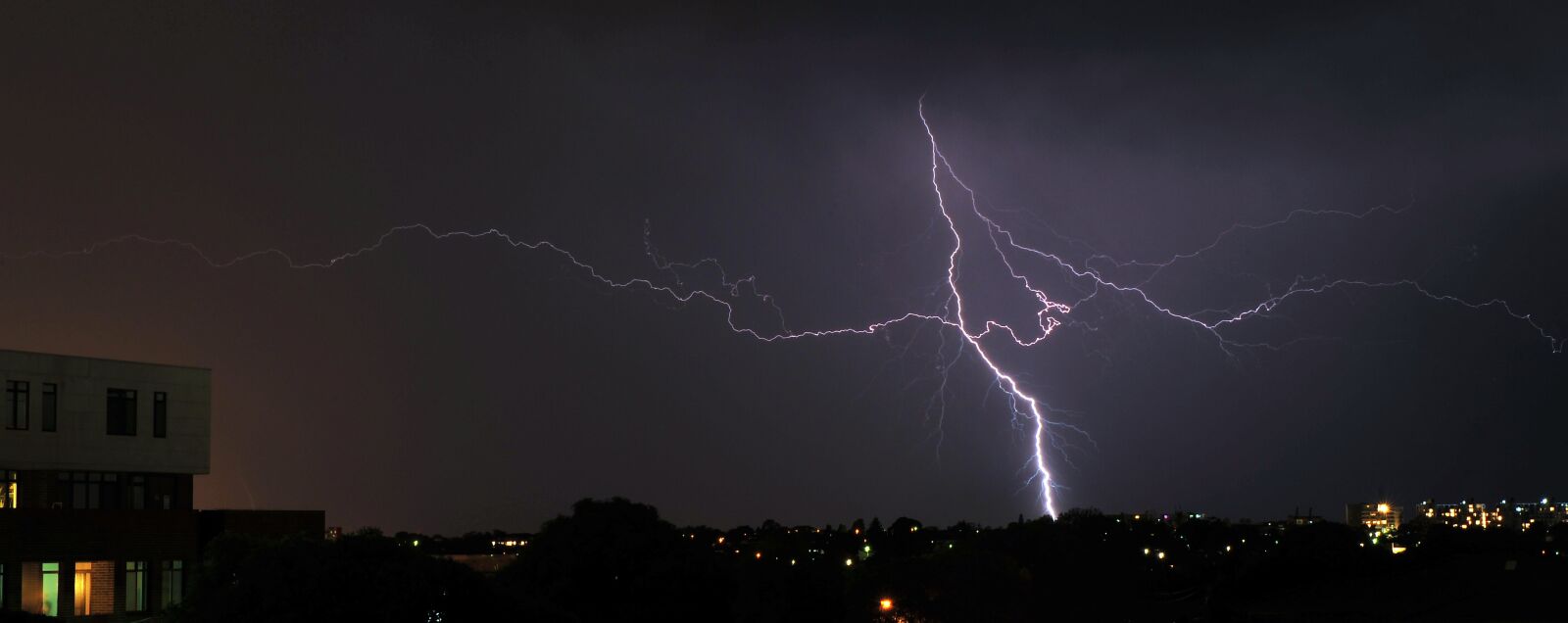 Nikon D700 sample photo. Weather, lightning, flash photography