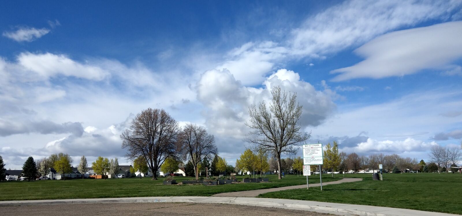 HTC U11 sample photo. Blue sky, white clouds photography