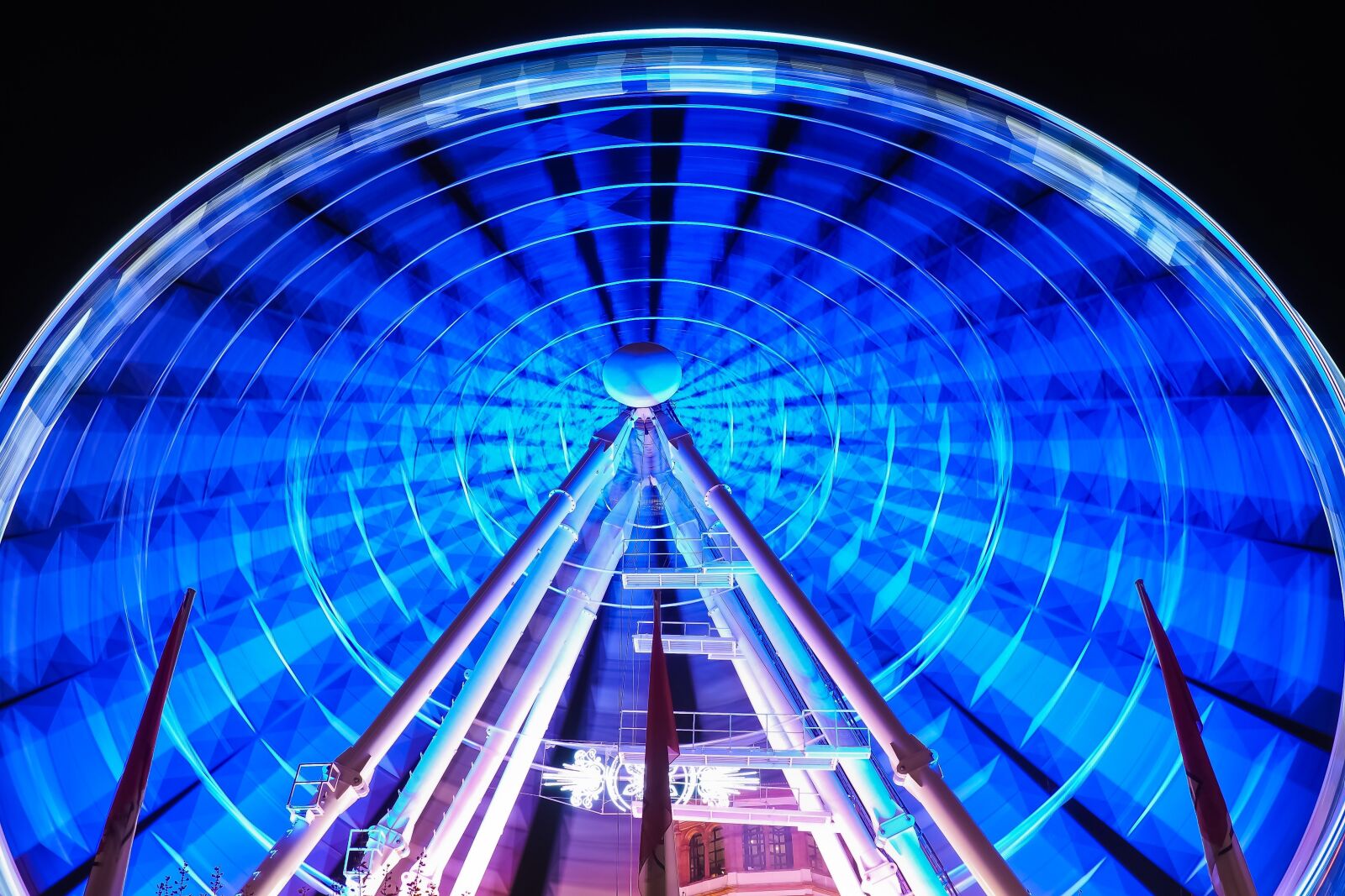 Olympus OM-D E-M10 sample photo. Ferris wheel, ride, carnies photography
