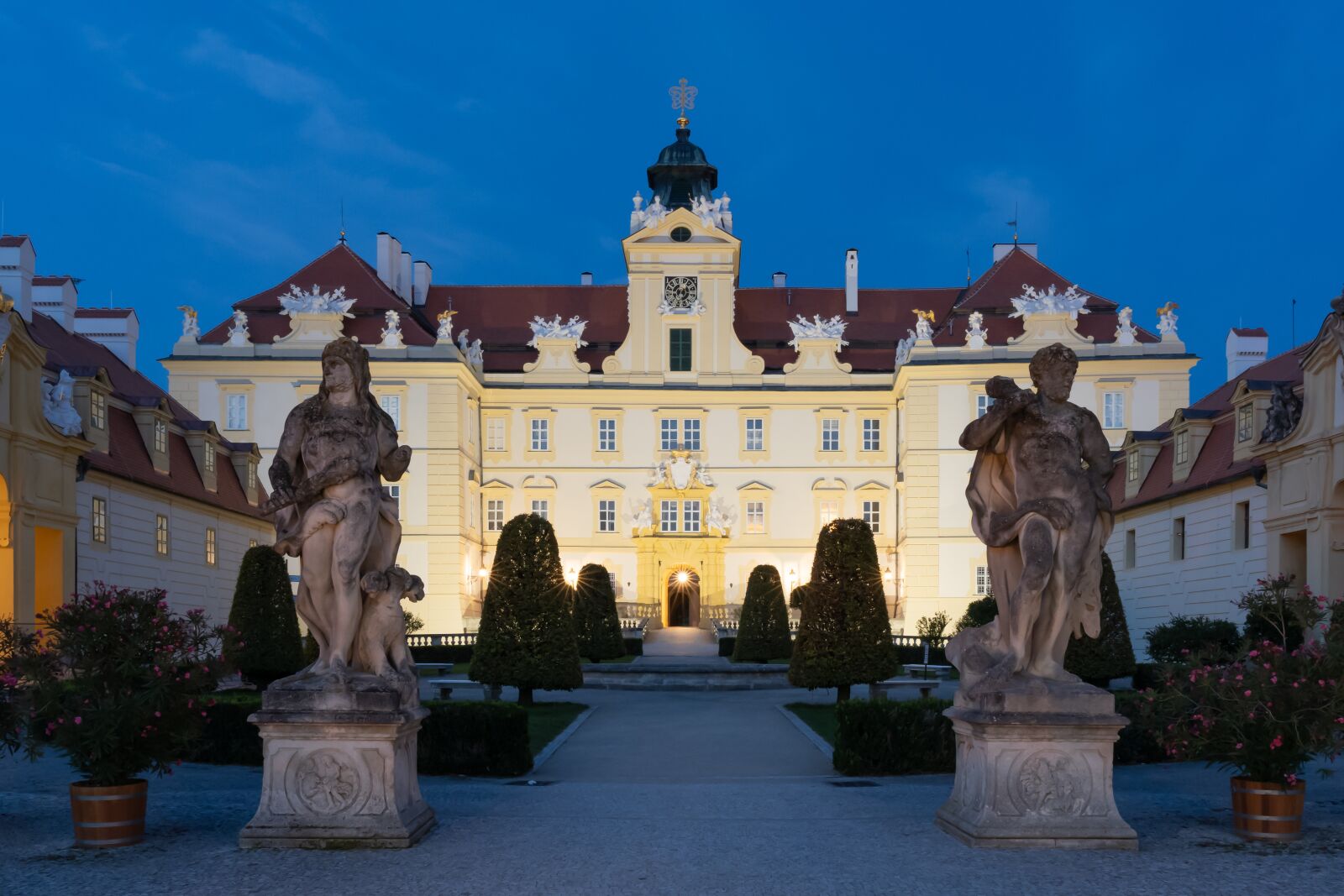 Sony a7 III + Tamron 28-75mm F2.8 Di III RXD sample photo. Chateau, valtice, moravia photography