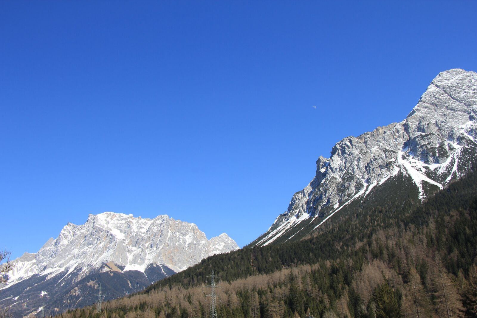 Canon EOS 550D (EOS Rebel T2i / EOS Kiss X4) sample photo. Mountains, zugspitze, landscape photography
