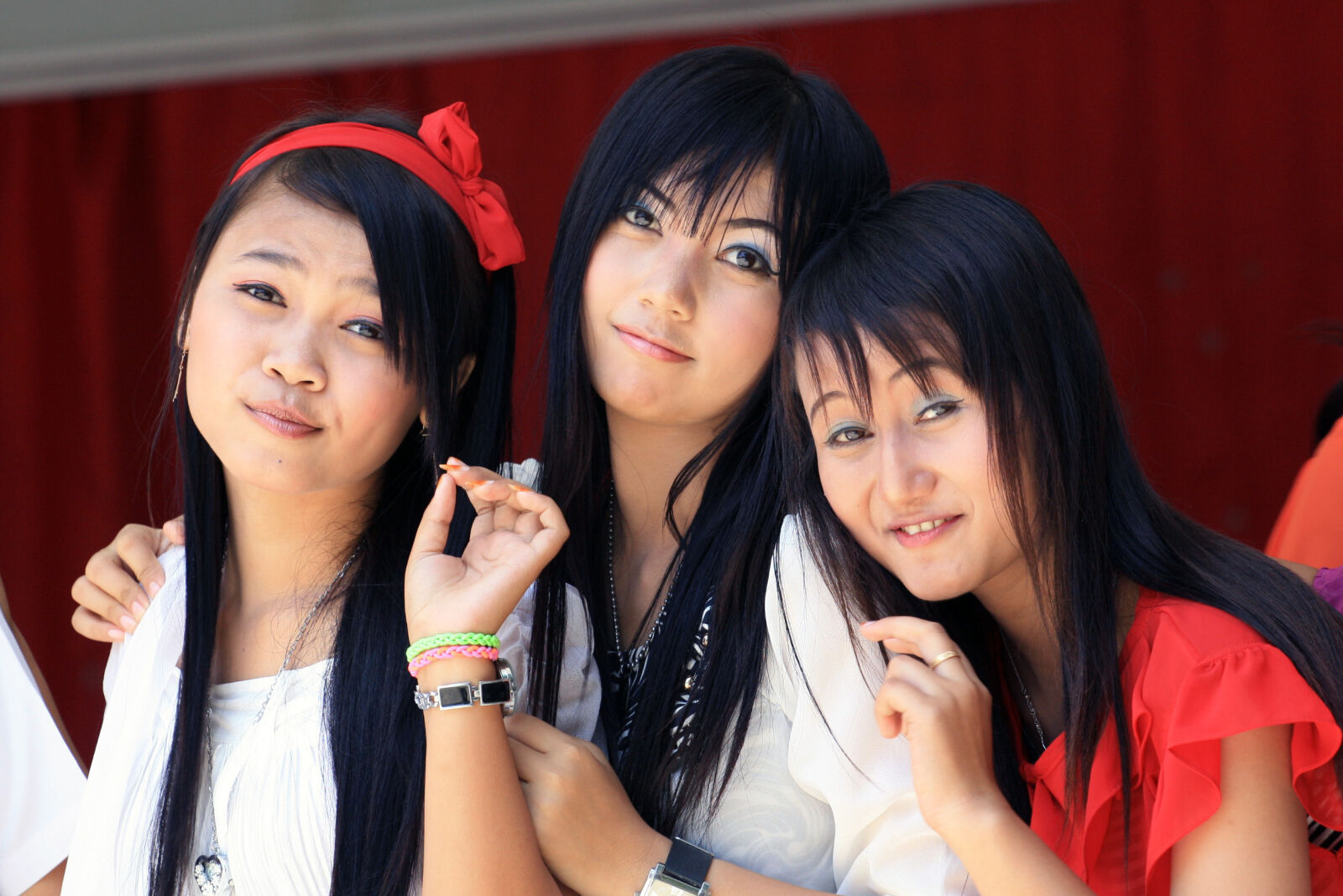 Canon EOS 1000D (EOS Digital Rebel XS / EOS Kiss F) sample photo. Beauty, friendship, model, women photography