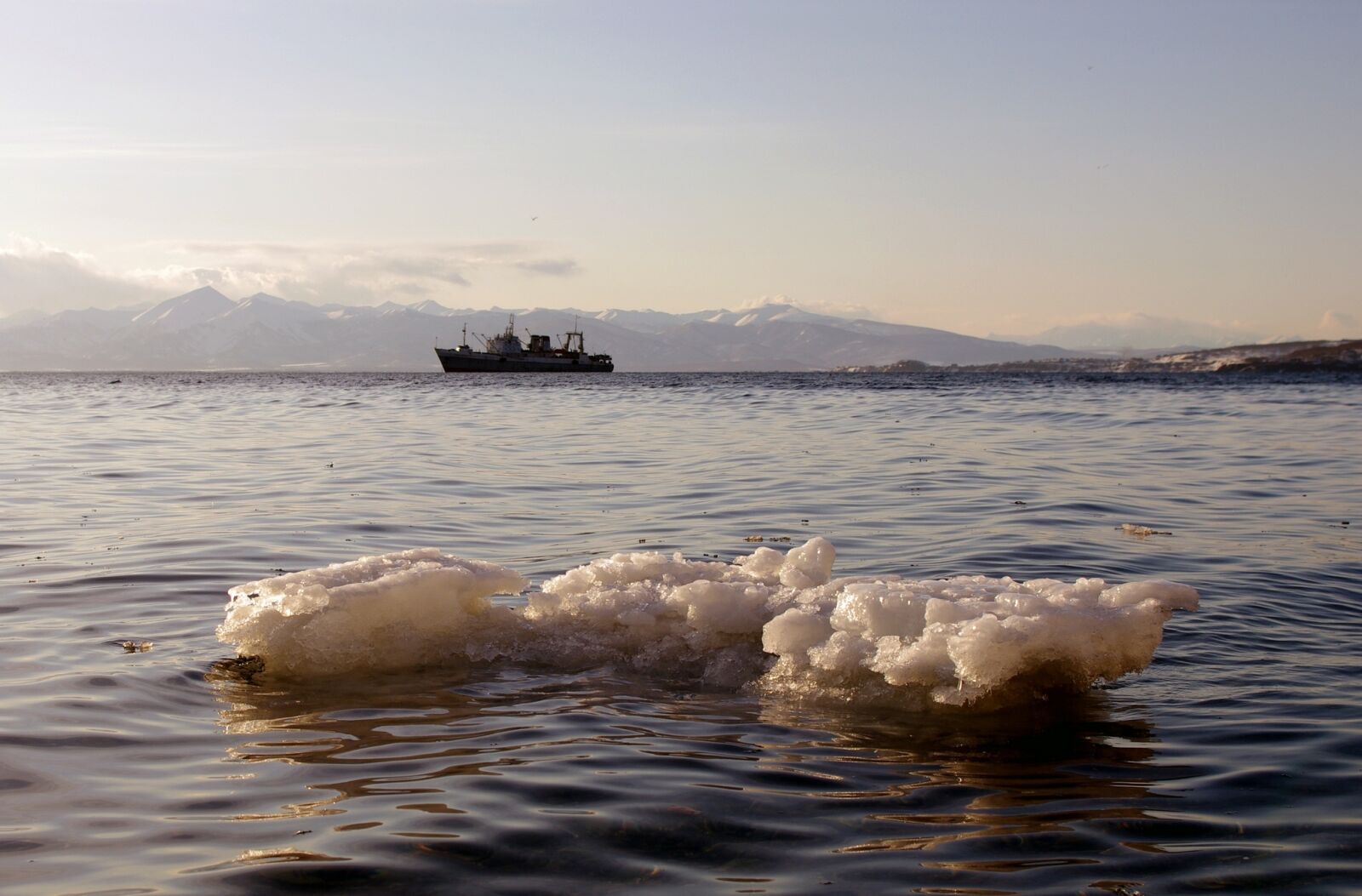 Pentax K-5 sample photo. The pacific ocean, wave photography