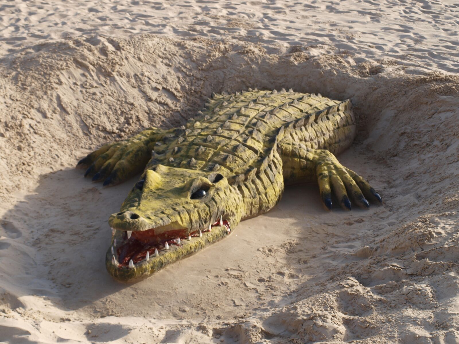 Olympus E-520 (EVOLT E-520) sample photo. Sand sculpture, beach, crocodile photography