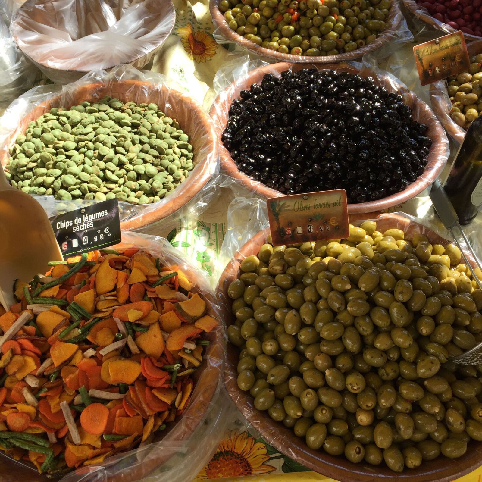 iPhone 6 back camera 4.15mm f/2.2 sample photo. French, market, olives photography