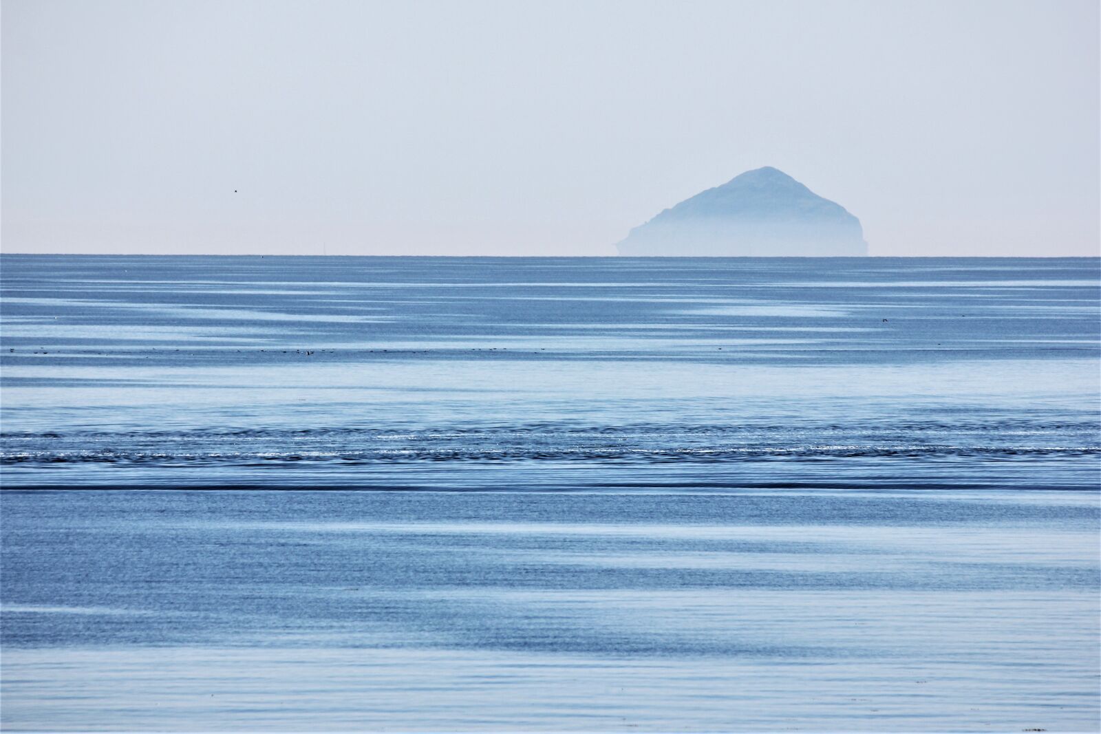Canon EOS 550D (EOS Rebel T2i / EOS Kiss X4) sample photo. Sea, north sea, island photography