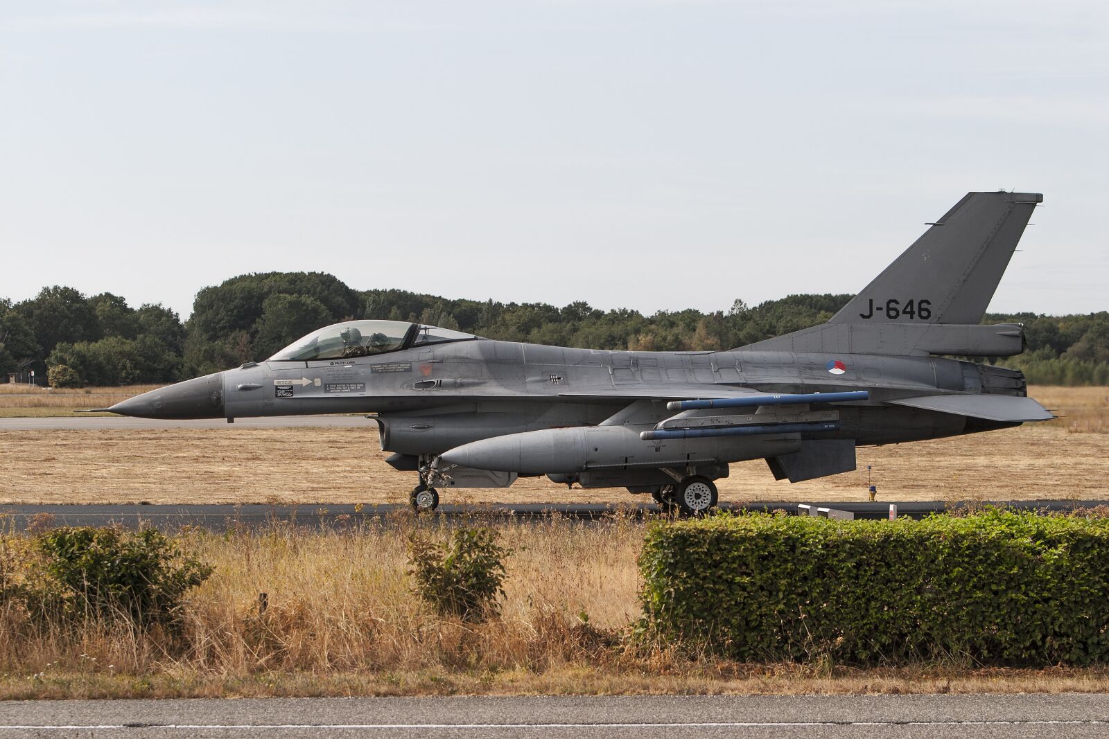 Canon EOS 10D sample photo. Air force, pilot, fly photography