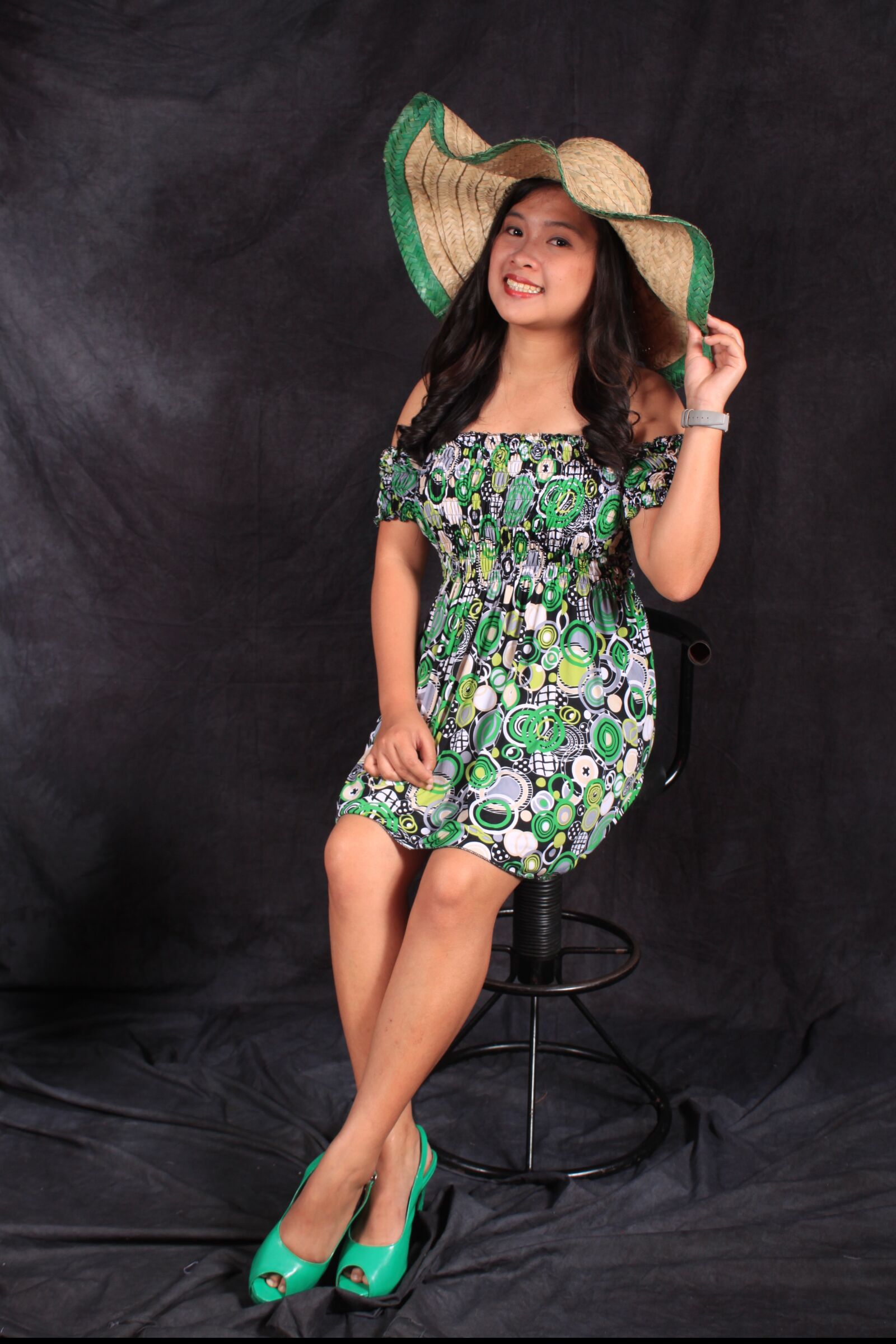 Canon EOS 500D (EOS Rebel T1i / EOS Kiss X3) sample photo. Woman, fashion, portrait photography