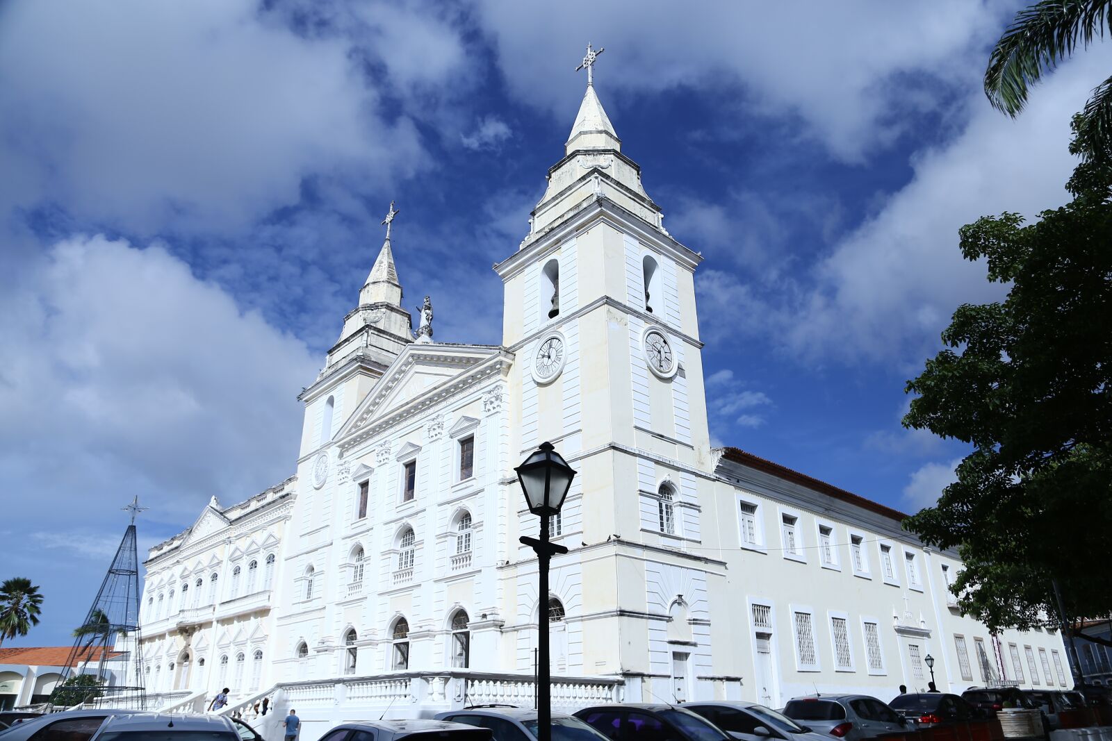 Canon EOS 6D + Canon EF 24-105mm F4L IS USM sample photo. City, church, architecture photography