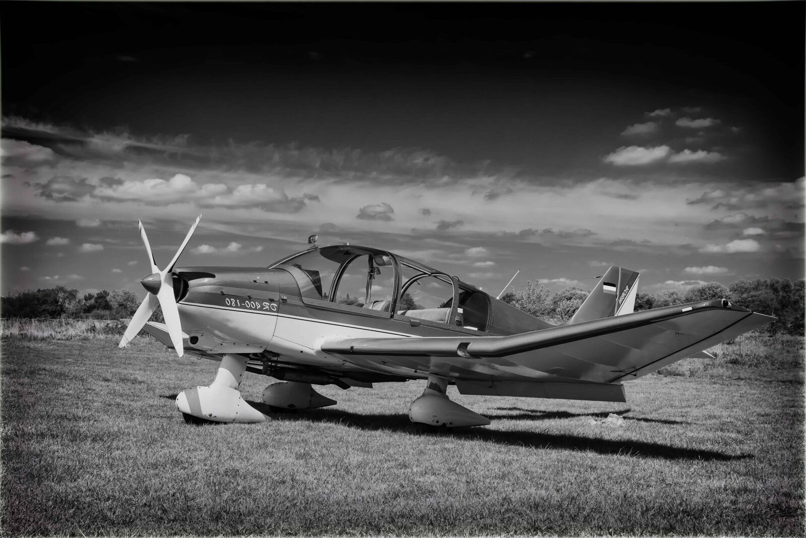 Nikon D3300 sample photo. Vehicle, aircraft, airplane, grass photography