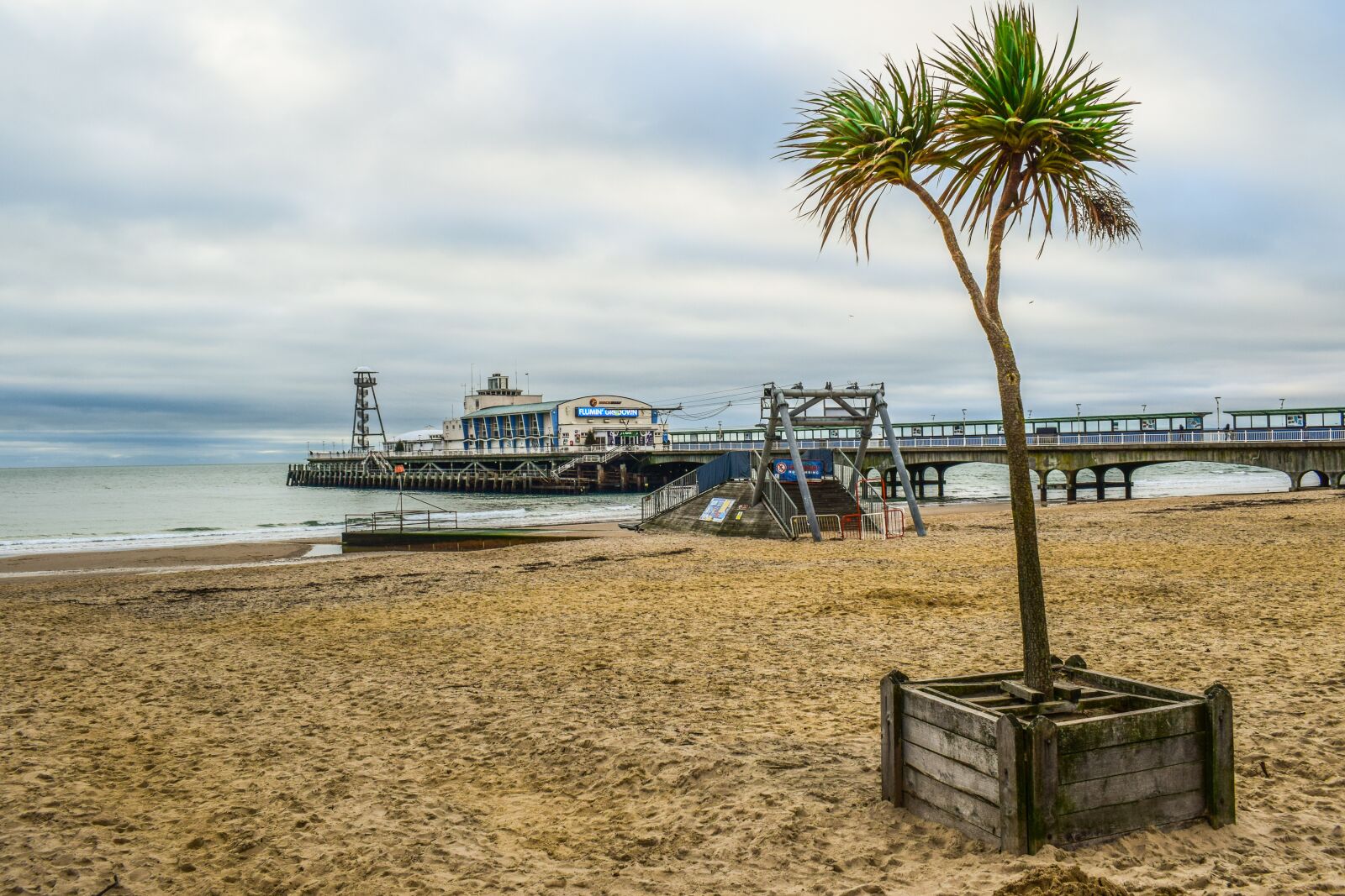 Nikon D3300 sample photo. Bournemouth, pier, beach photography