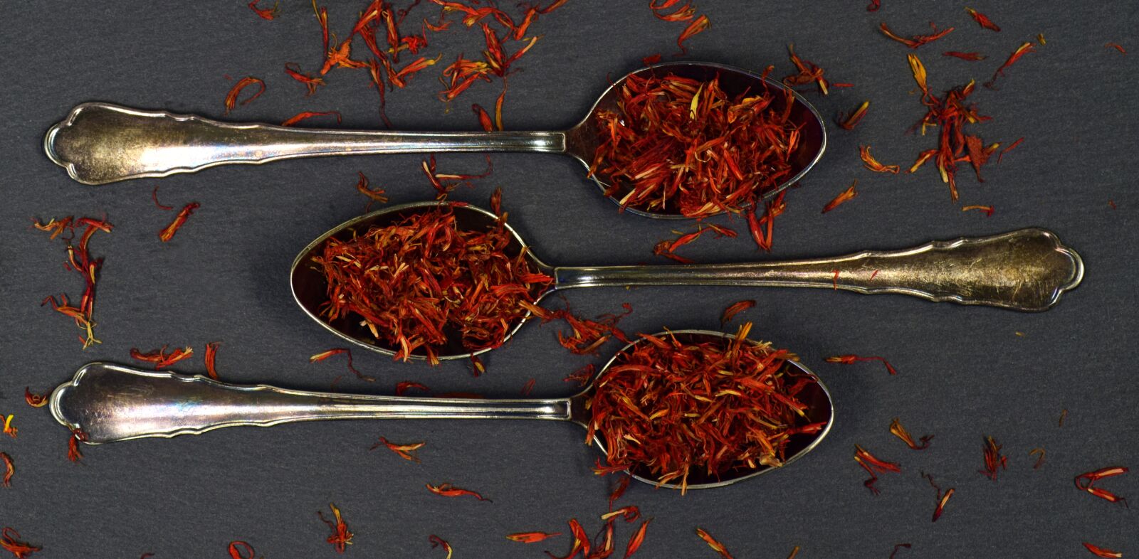 Nikon D3300 sample photo. False saffron, cook, spice photography
