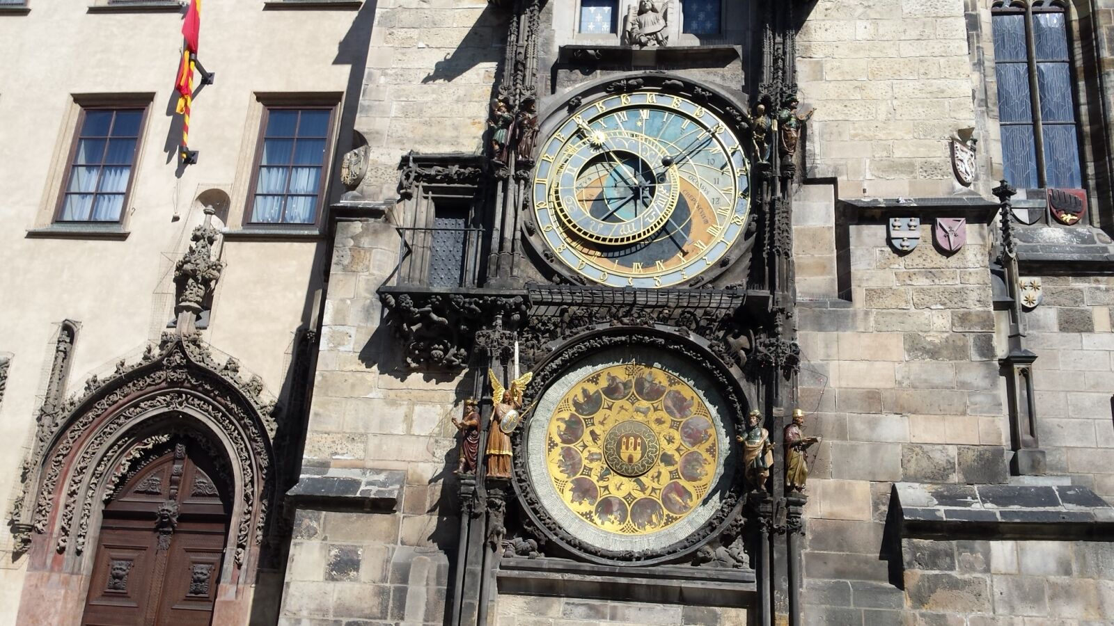 Samsung Galaxy S4 sample photo. Clock photography