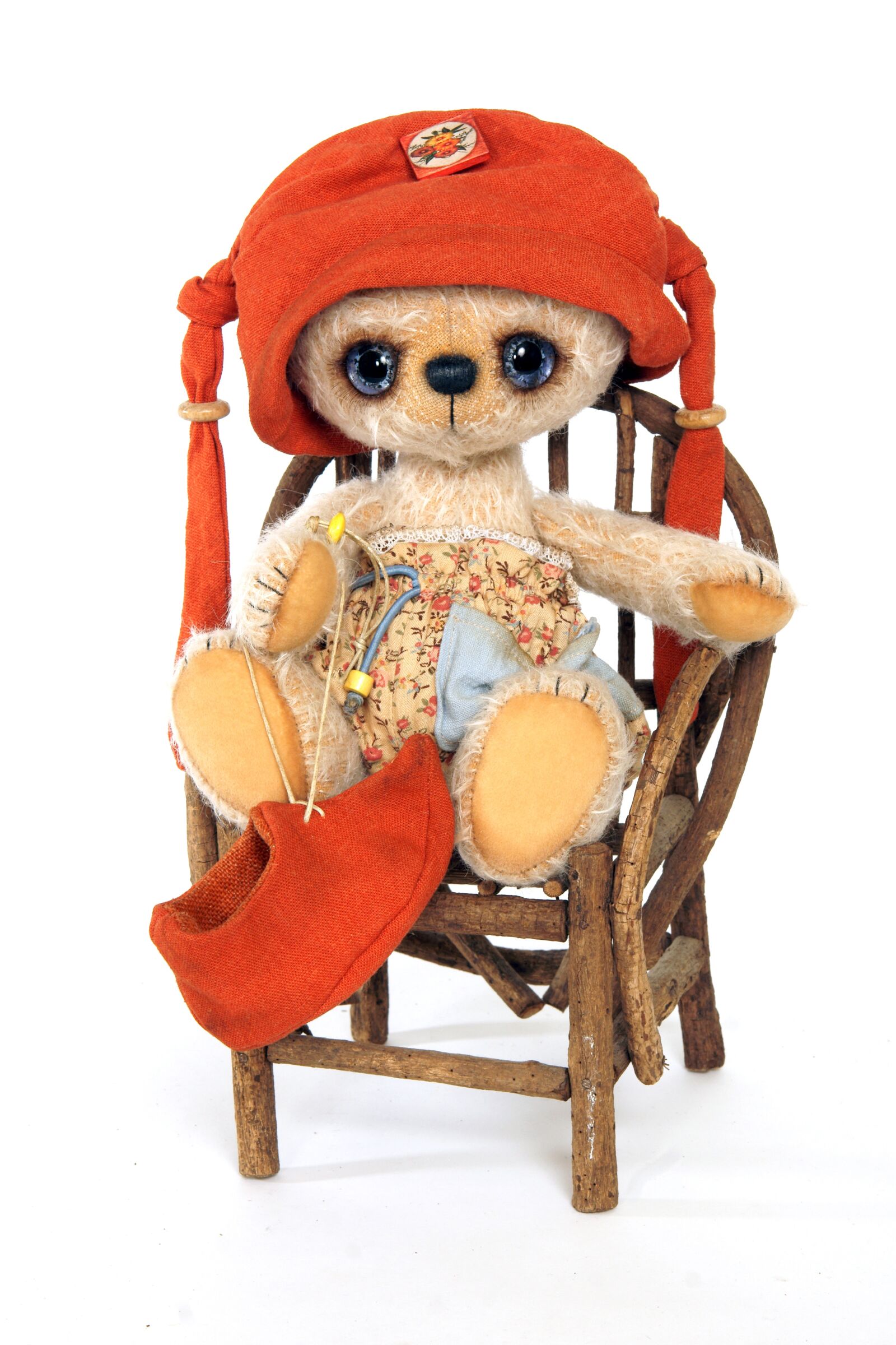 Sony Alpha DSLR-A700 sample photo. Baby doll, folk art photography