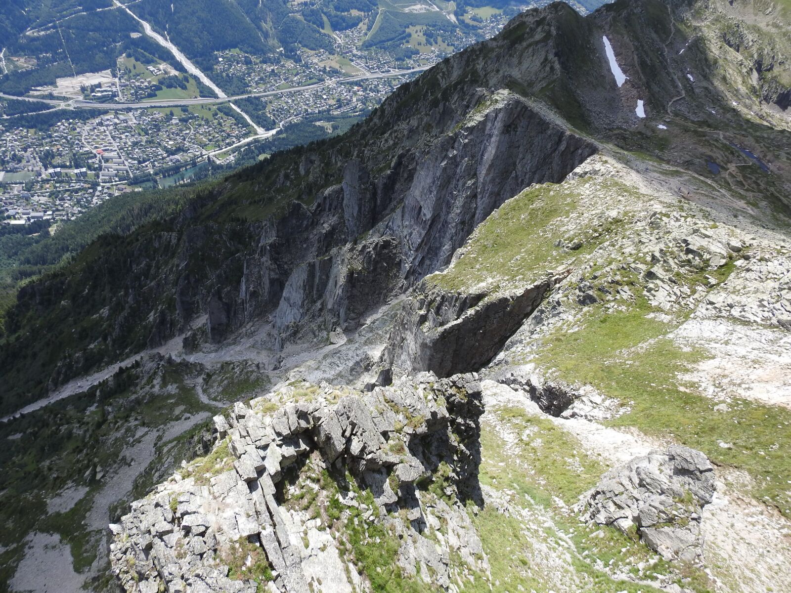 Nikon Coolpix P900 sample photo. Chamonix, panorama, picture photography