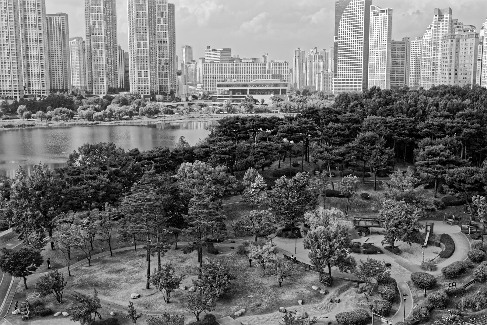 Canon EF 40mm F2.8 STM sample photo. Gwanggyo lake park in photography