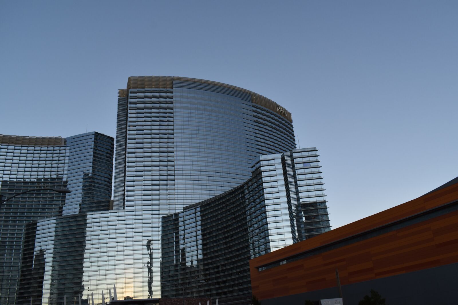 Nikon D5600 sample photo. Skyscraper, vegas, architecture photography