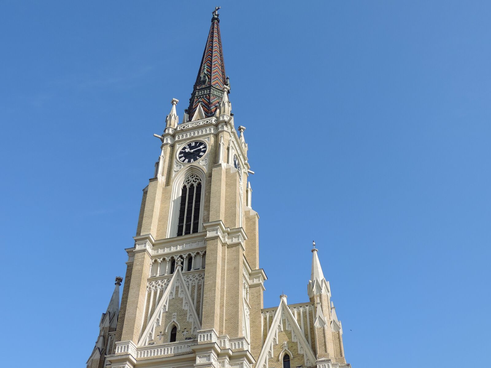 Nikon Coolpix P520 sample photo. Architectural style, christianity, religion photography