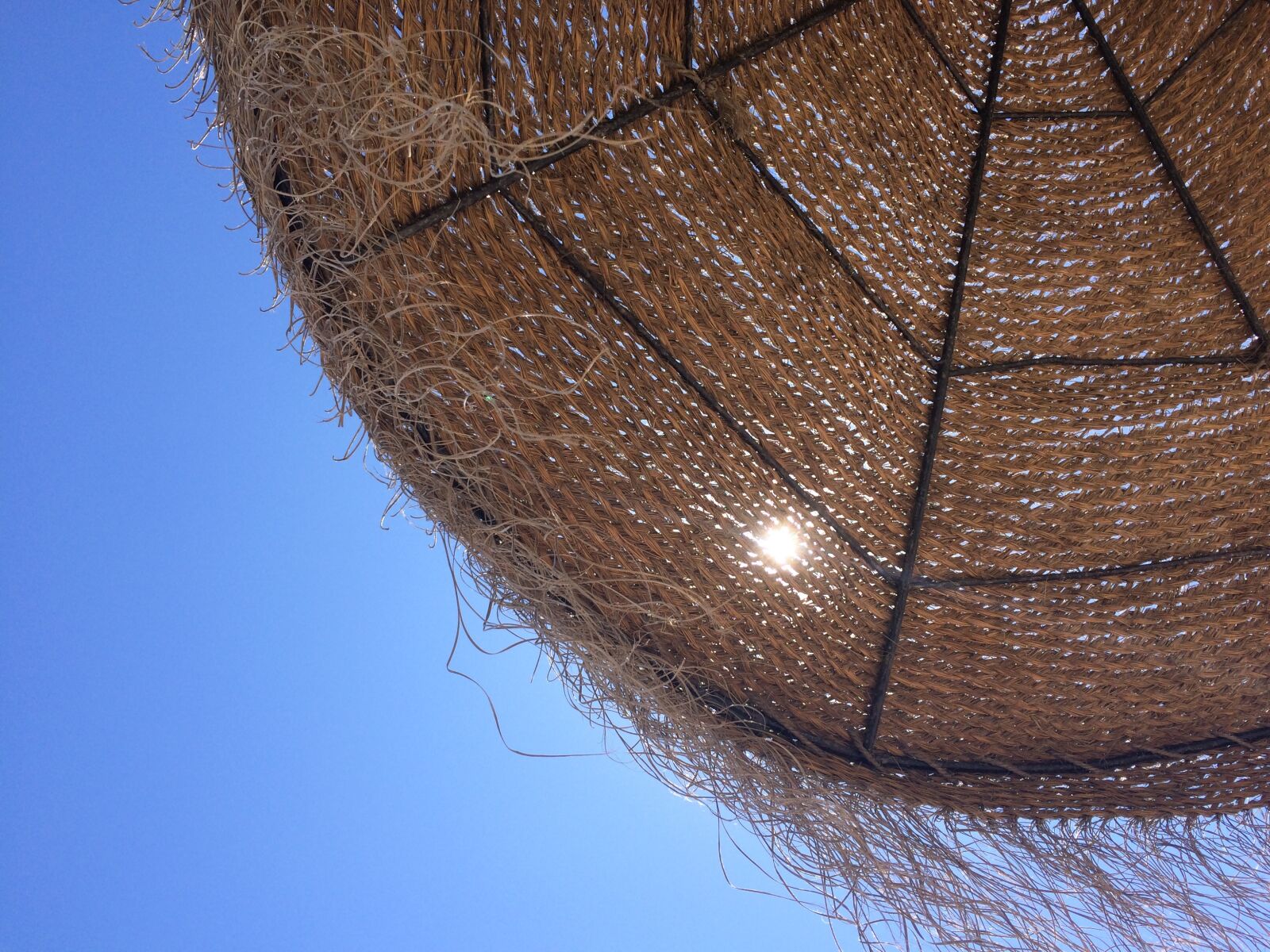 iPhone 5s back camera 4.15mm f/2.2 sample photo. Sunny, beach, lazy day photography