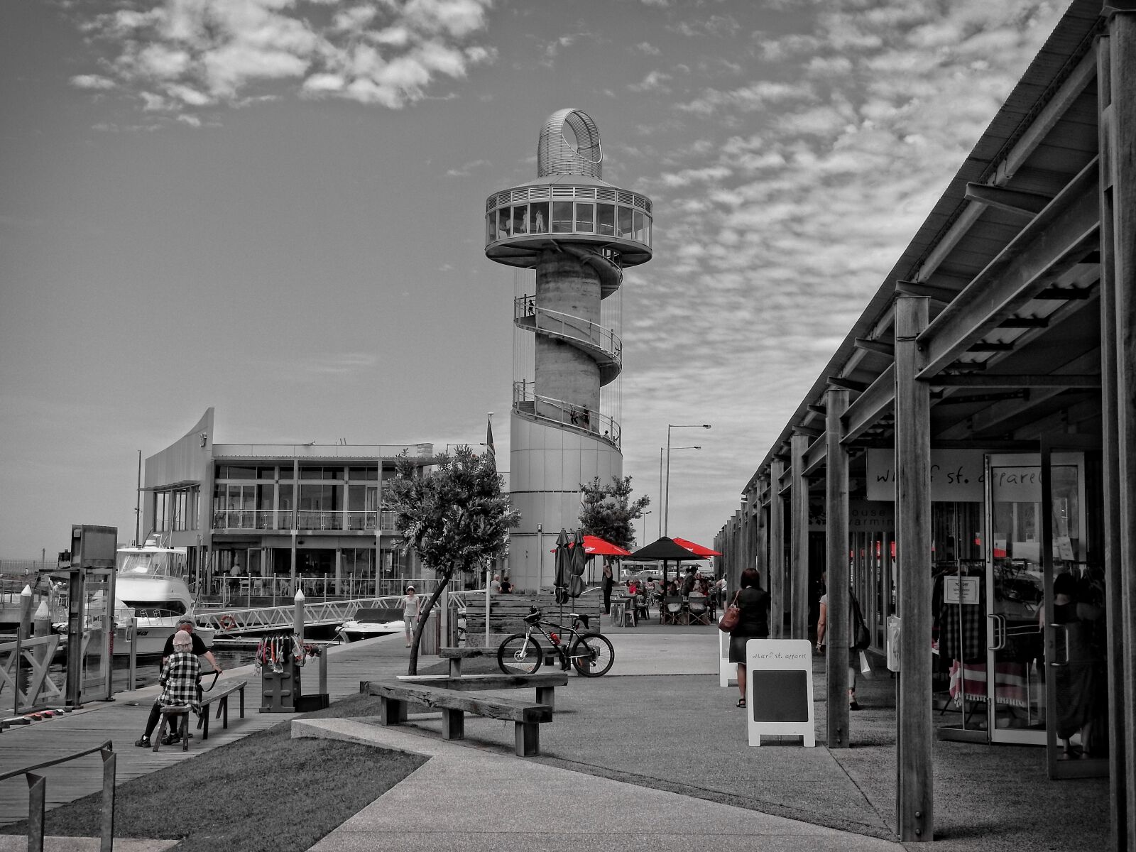 Nikon Coolpix P610 sample photo. Red, tower, architecture photography